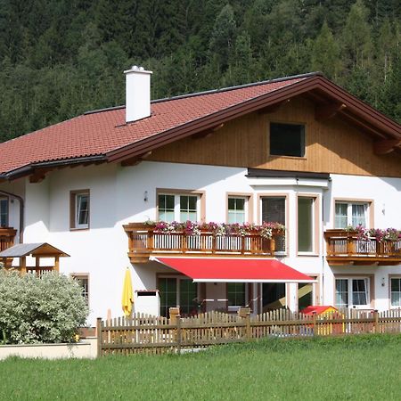 Alpenjuwel Appartements Flachau Exterior photo