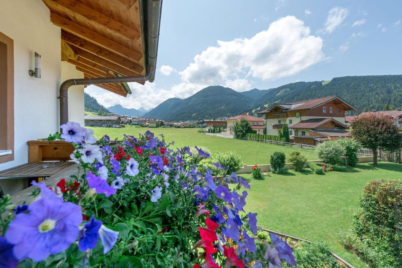 Alpenjuwel Appartements Flachau Exterior photo